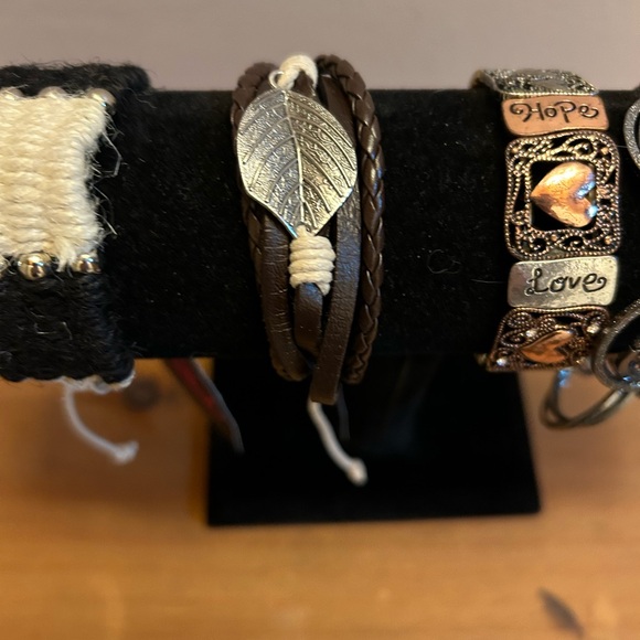 5 Piece Paparazzi Bracelet set - Picture 6 of 13